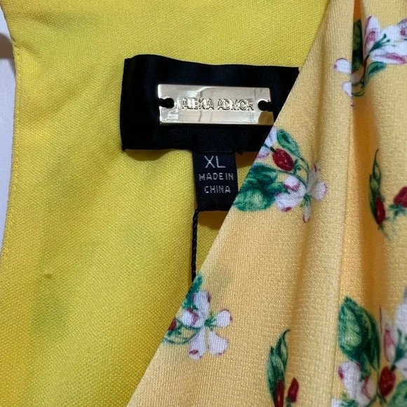 Alexia Admor Oakless Flutter Sleeve Fit & Flare Yellow Ditzy Floral Dress XL NWT - Picture 3 of 10